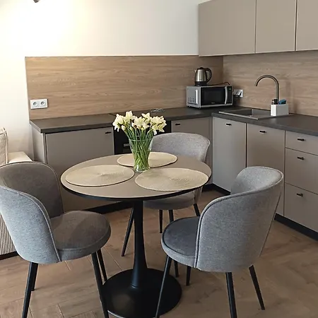 Nowy Bitwy Warszawskiej Apartment *