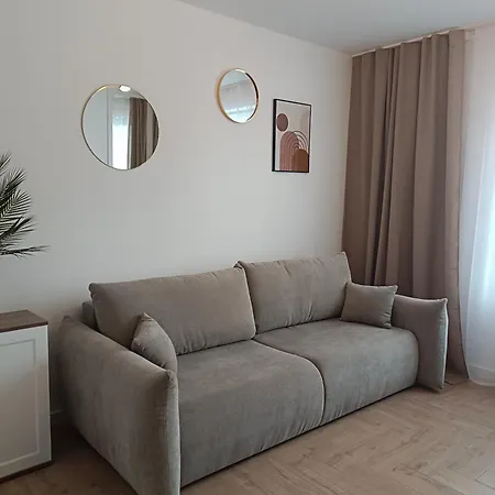 Nowy Bitwy Warszawskiej Διαμέρισμα