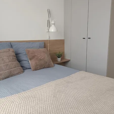 Nowy Bitwy Warszawskiej Διαμέρισμα *